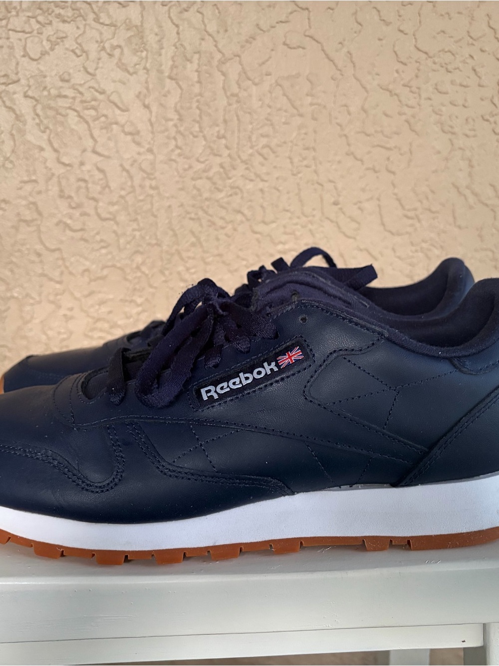 Reebok Men's Navy and White Leather Sneakers